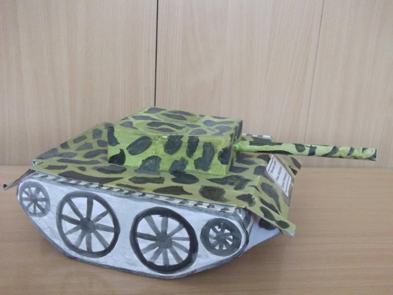 Поделка танк из картонаиз бумаги, из носков и конфет, как сделать танк в подарок