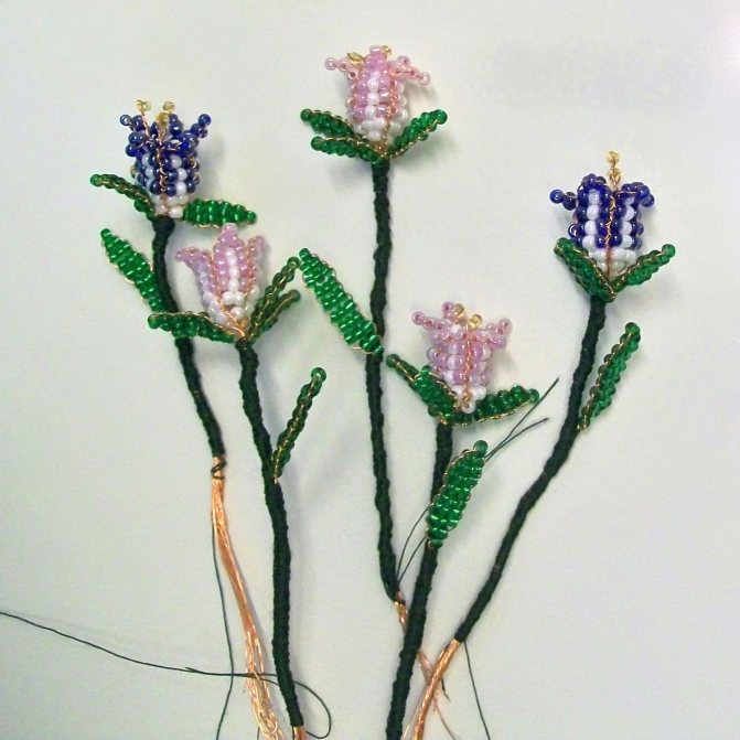 Простые схемы плетения цветов из бисера – идеи для каждого