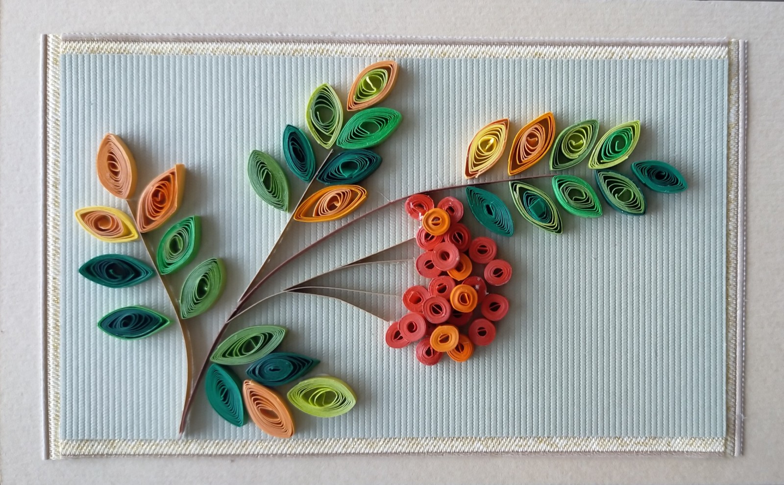 Мастер класс в технике петельчатого квиллинга на расческе что это такое каппы листья цветы картины поделки для начинающих