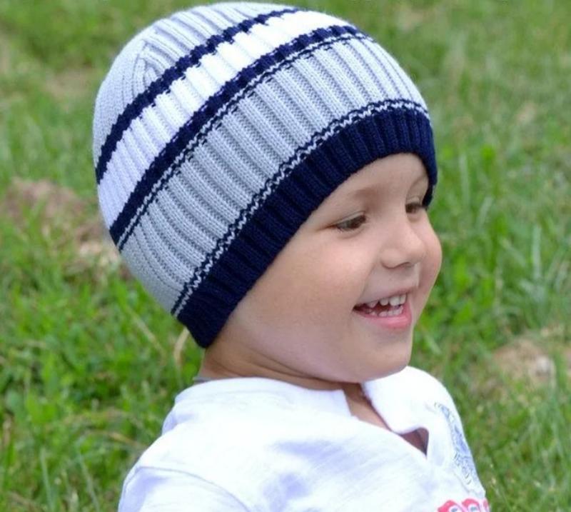 Шапочка для мальчика: как связать спицами? описание вязание детской шапочки и шапочки для новорожденного