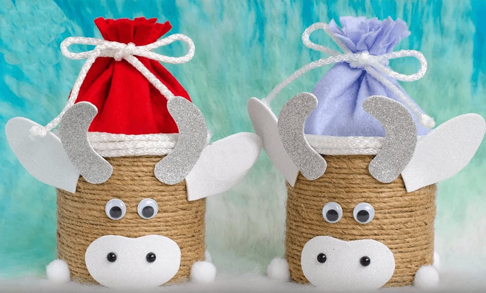 Новогодние игрушки из ткани своими руками — 42 праздничных фотографии