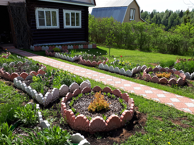 Поделки для дачи — полезные, стильные и красивые украшения для дачного сада и огорода (110 фото)