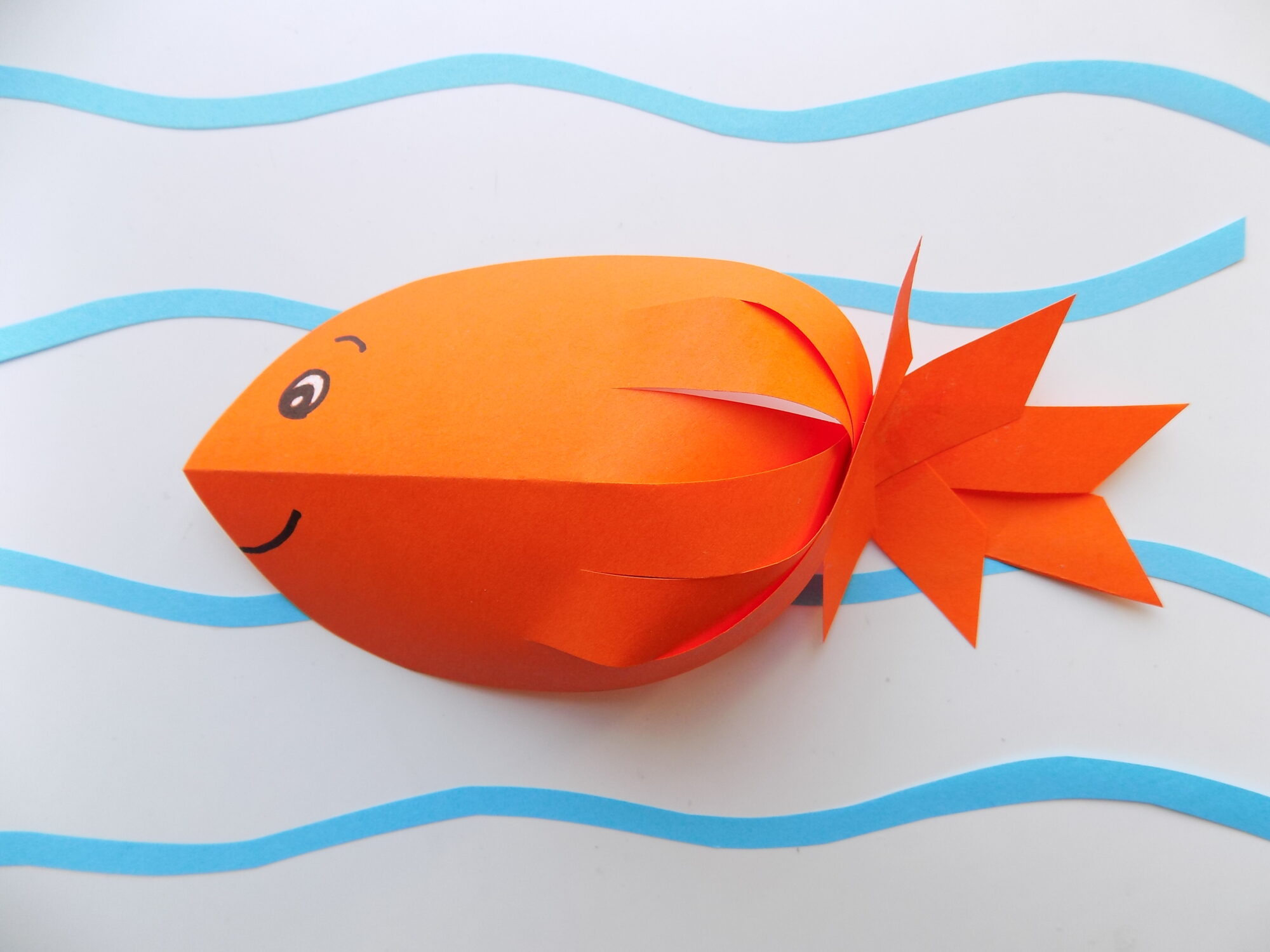 Аппликация рыбка: 120 фото идей, схем, шаблонов и рисунков. урок изготовления рыбки из листьев, ткани и цветной бумаги